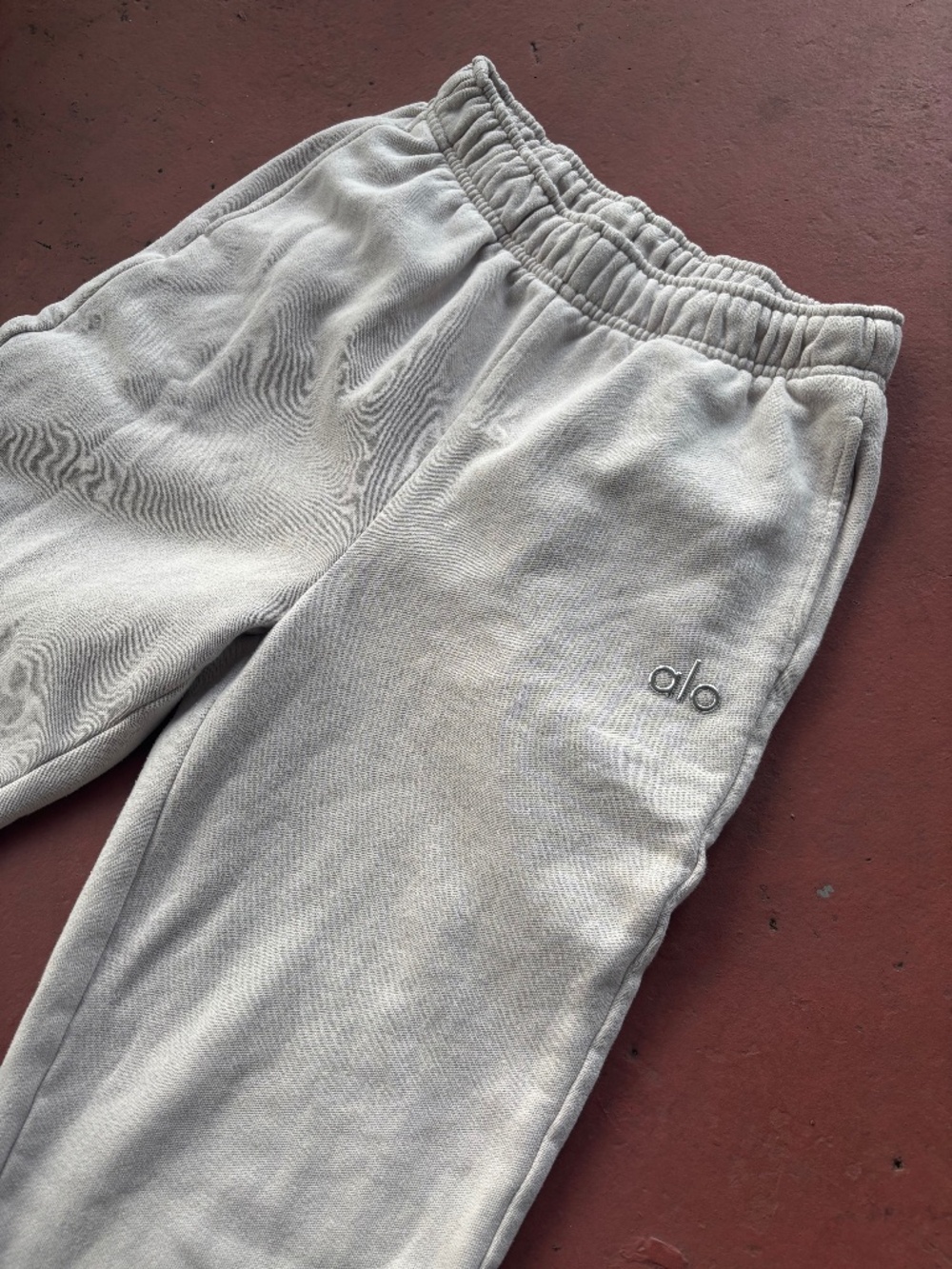Alo Yoga Accolade Sweatpants Size S Small Bone Off White Cream unisex